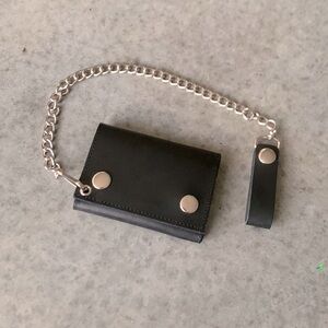 3-Fold Wallet With Chain